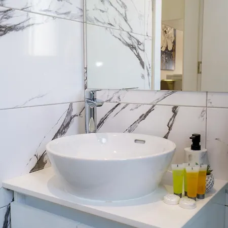 Hubstay - 49 In Mackenzy Apartment Larnaca