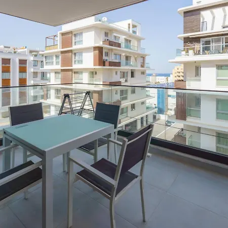 Apartament Seaview 49 With Balcony & Open Kitchen, Free Parking & Smart Tv Larnaca