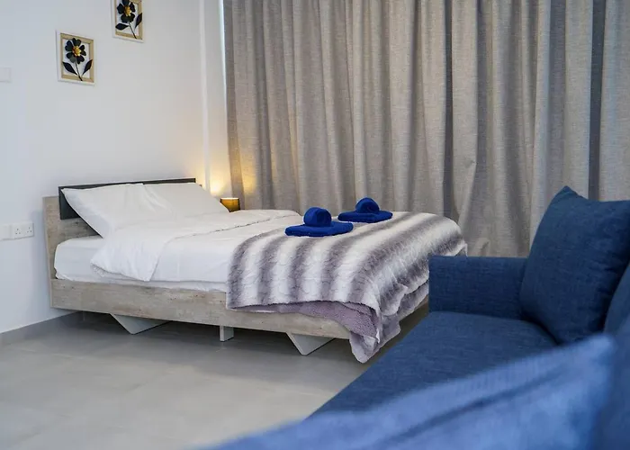 Seaview 49 With Balcony & Open Kitchen, Free Parking & Smart Tv Διαμέρισμα Λάρνακα